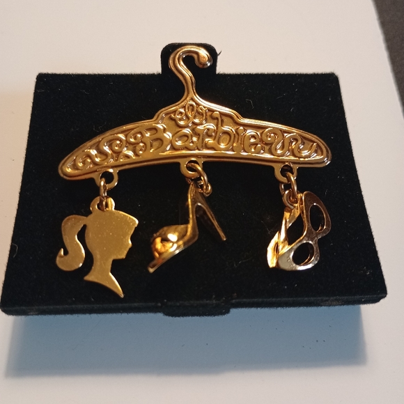 Barbie brooch - Picture 2 of 8